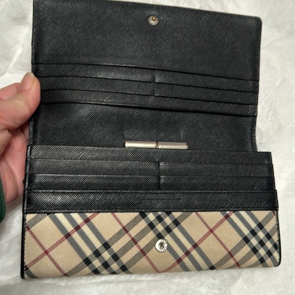 Burberry wallet - Picture 3 of 8